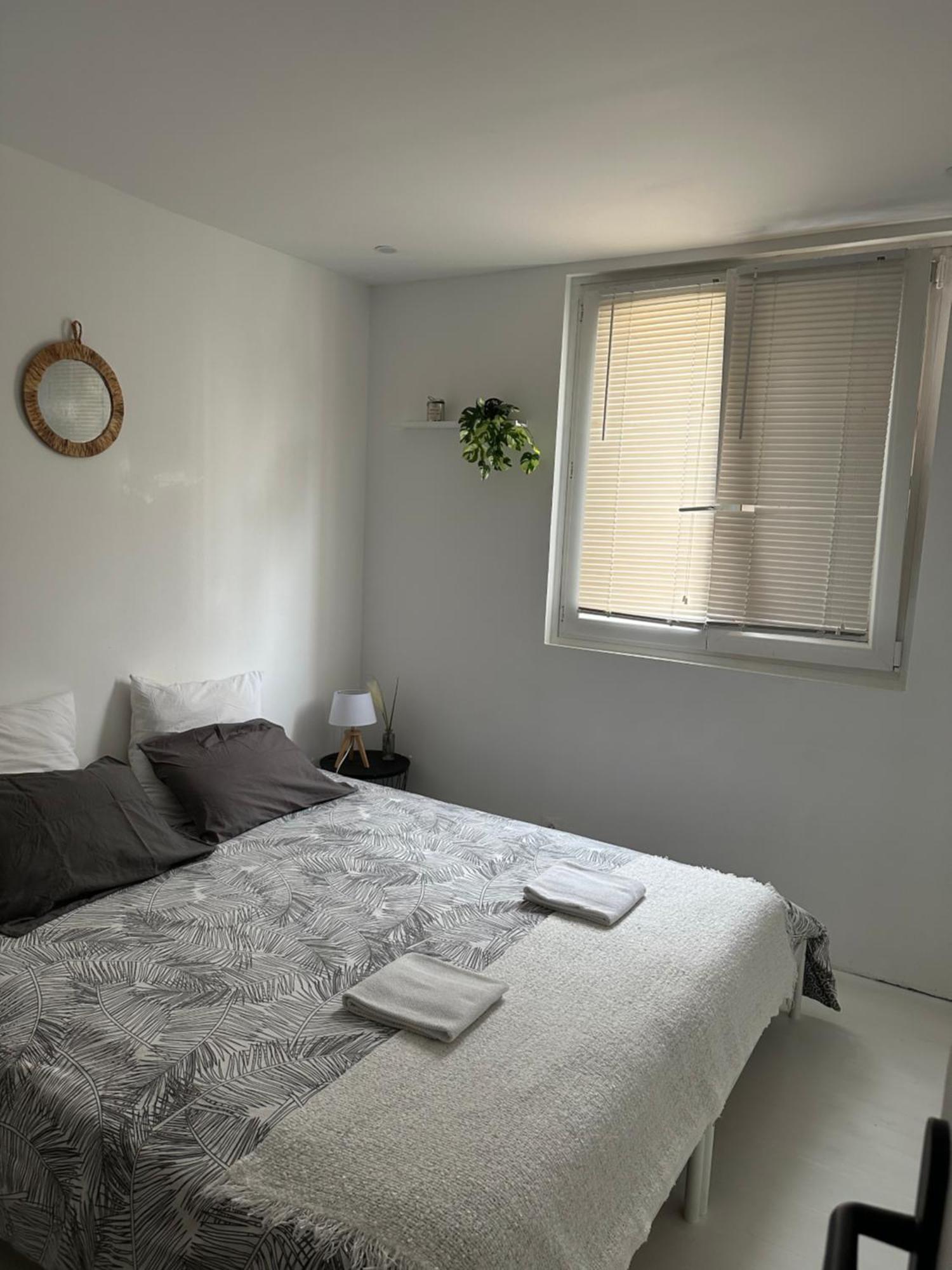 Privat In Private Security With Free Parking, 1 Minute From Tramway, 9 Minutes From De Center, Accessible Transports * Nice